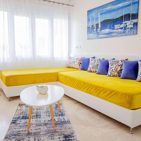 Ilion Luxury Apartments アスプロヴァルタ エクステリア 写真
