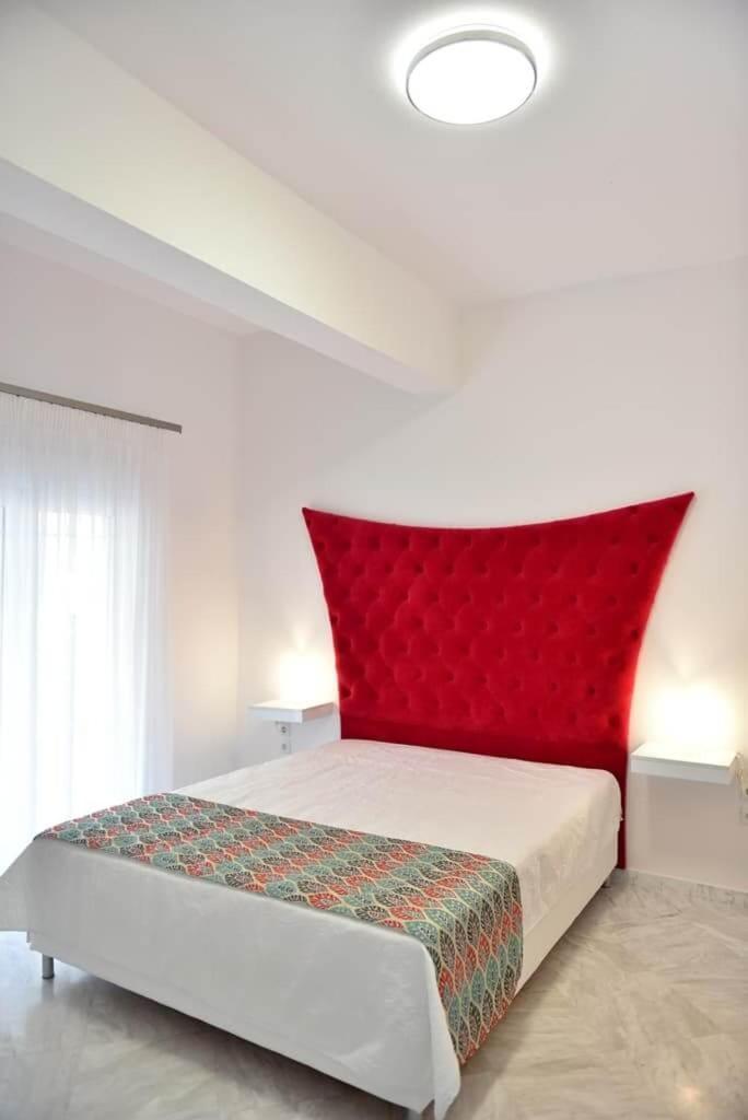 Ilion Luxury Apartments アスプロヴァルタ エクステリア 写真